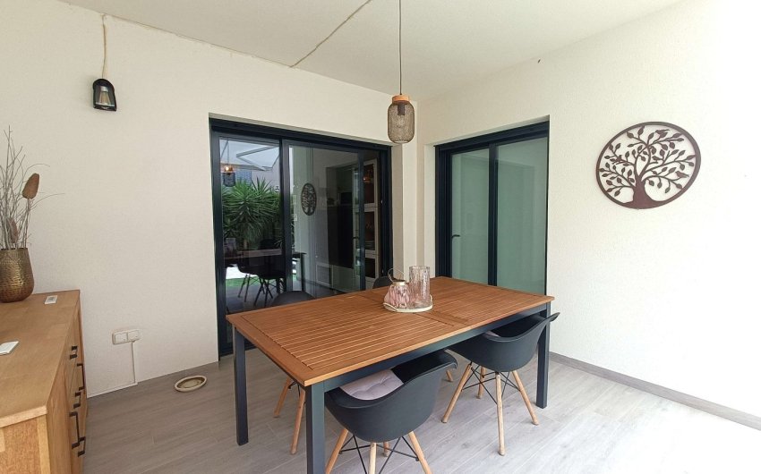 Revente - Apartment -
San Miguel de Salinas - Inland