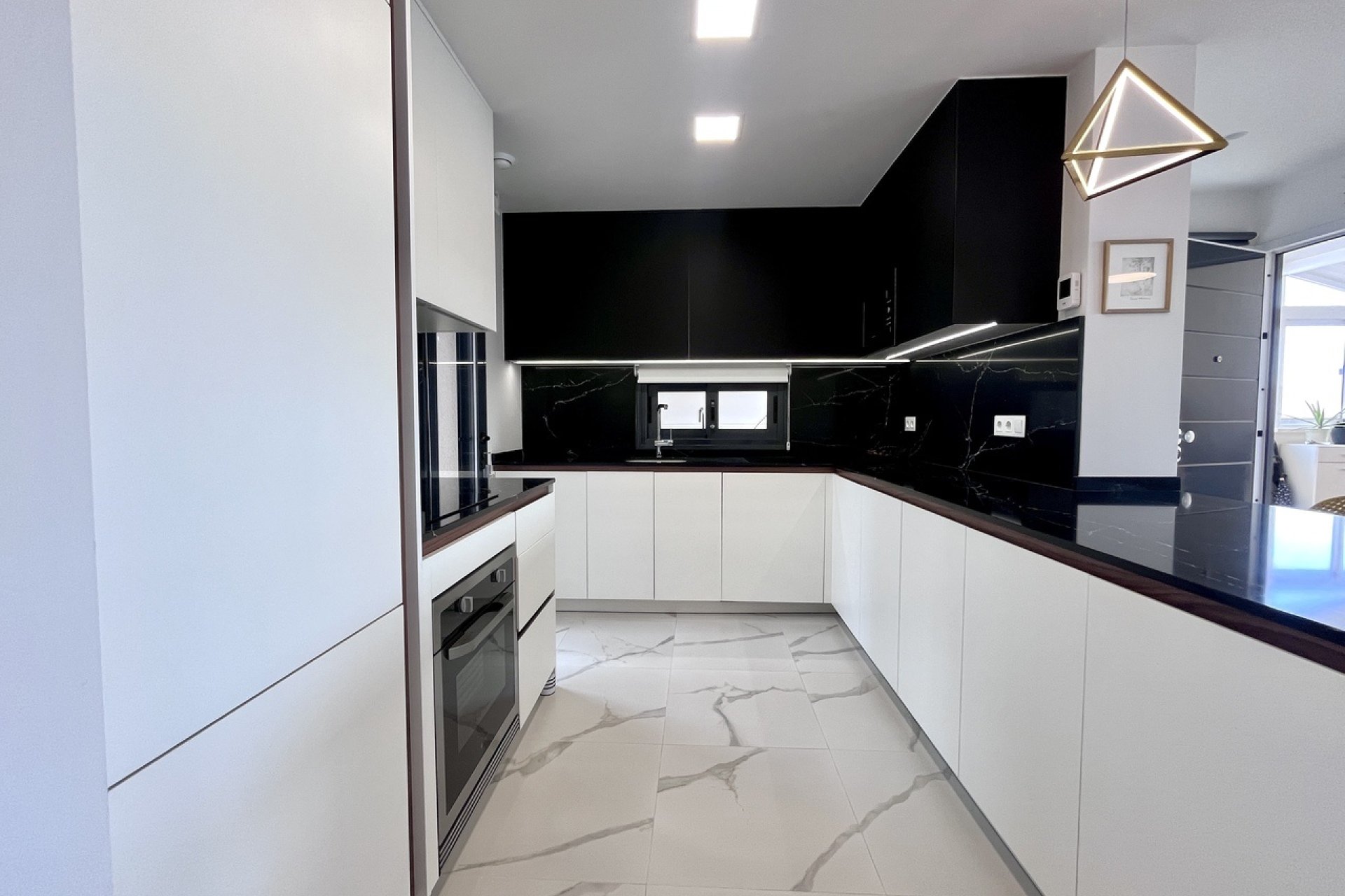 Revente - Apartment -
San Miguel de Salinas - Inland