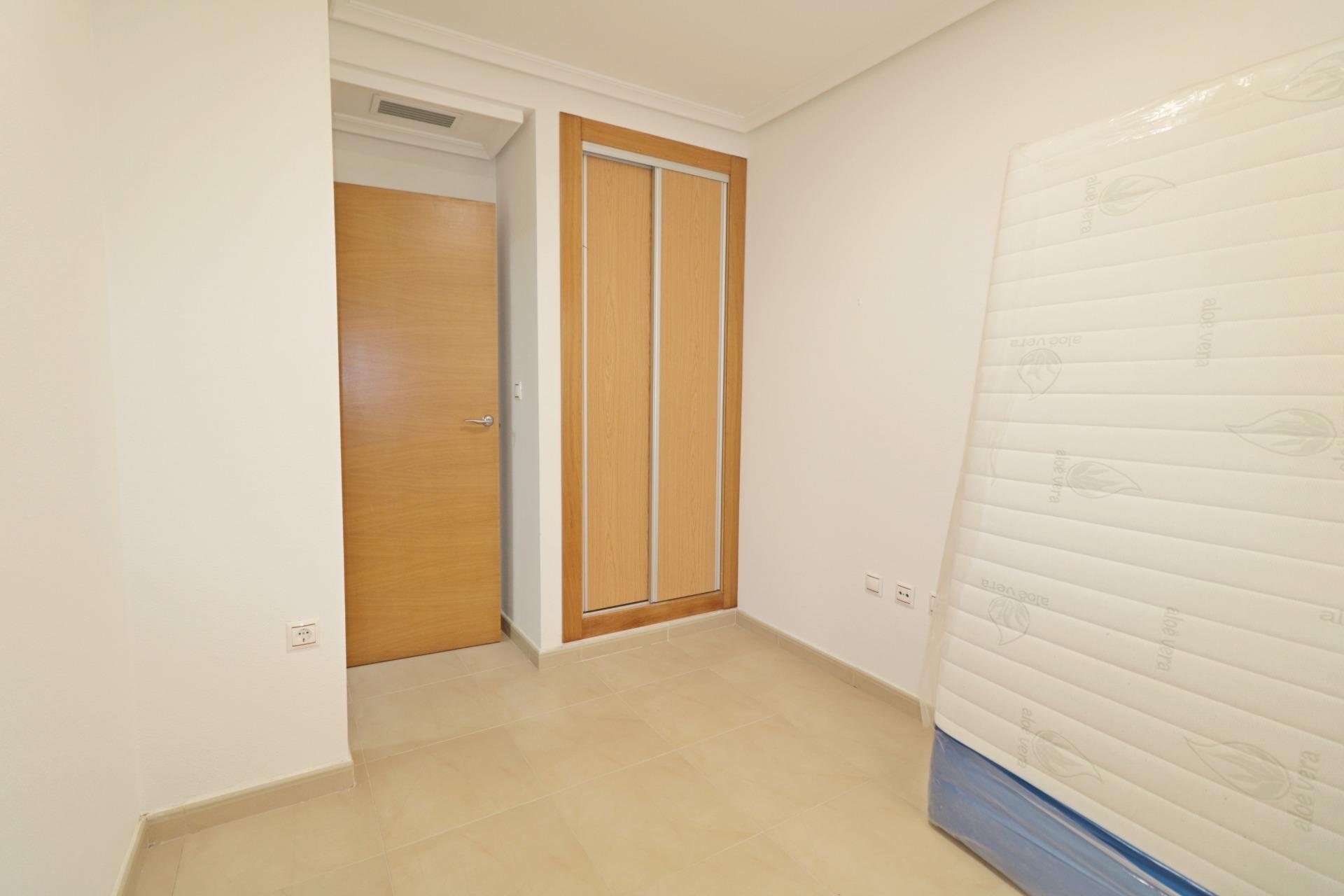 Revente - Apartment -
Torrevieja - Acequion