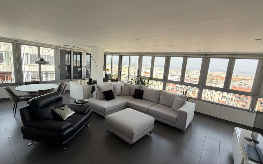 Revente - Apartment -
Torrevieja - Acequion
