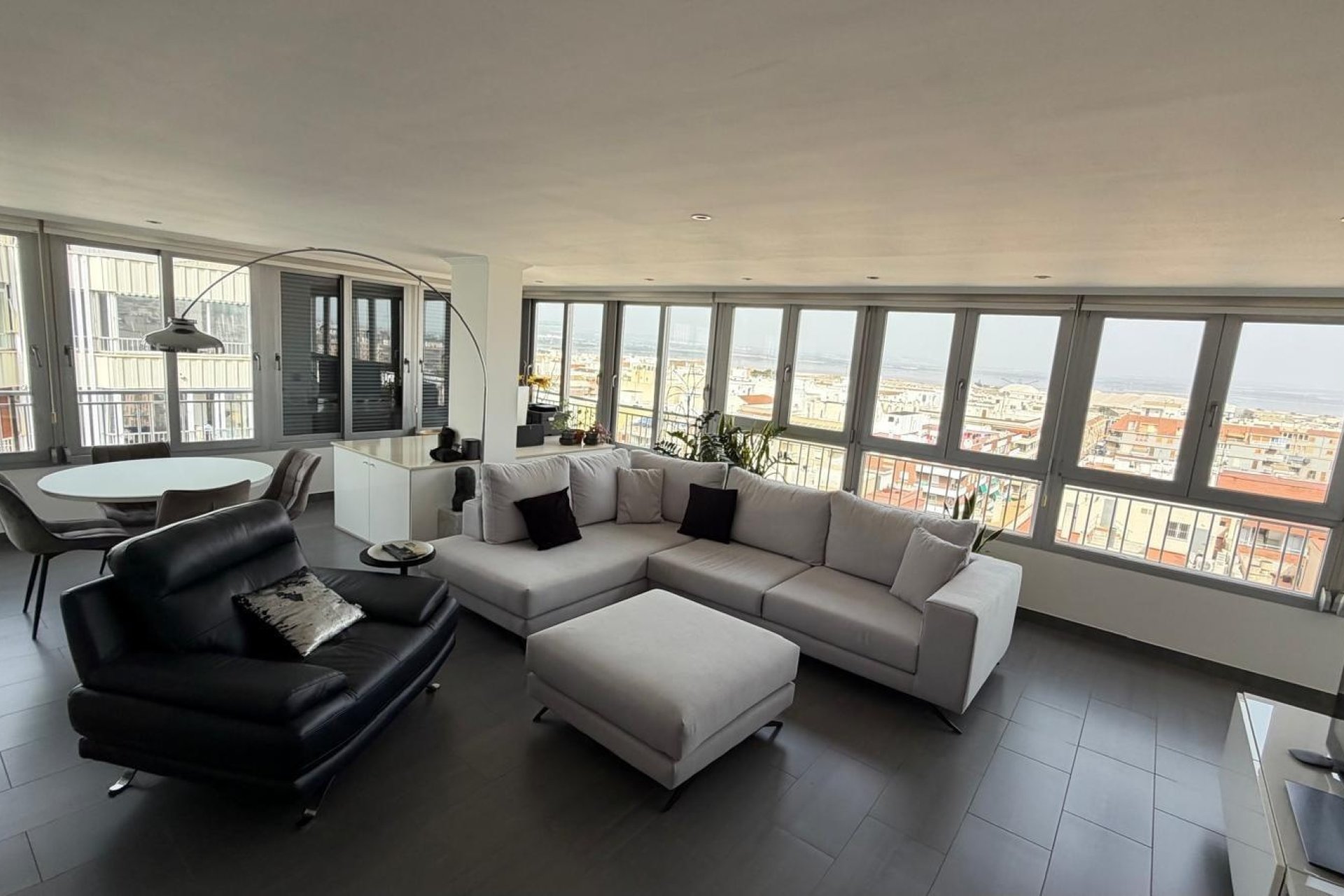 Revente - Apartment -
Torrevieja - Acequion