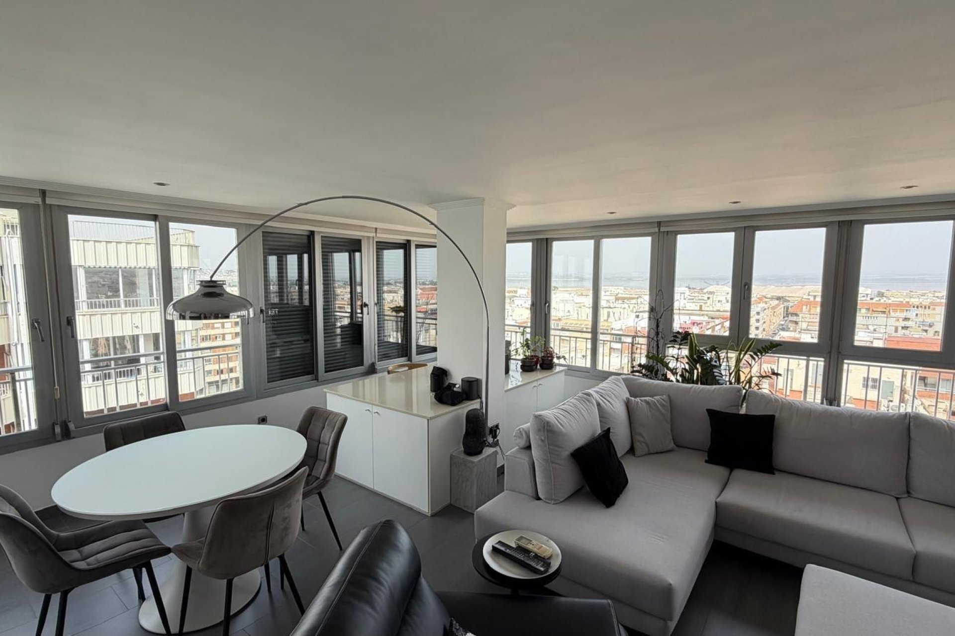 Revente - Apartment -
Torrevieja - Acequion