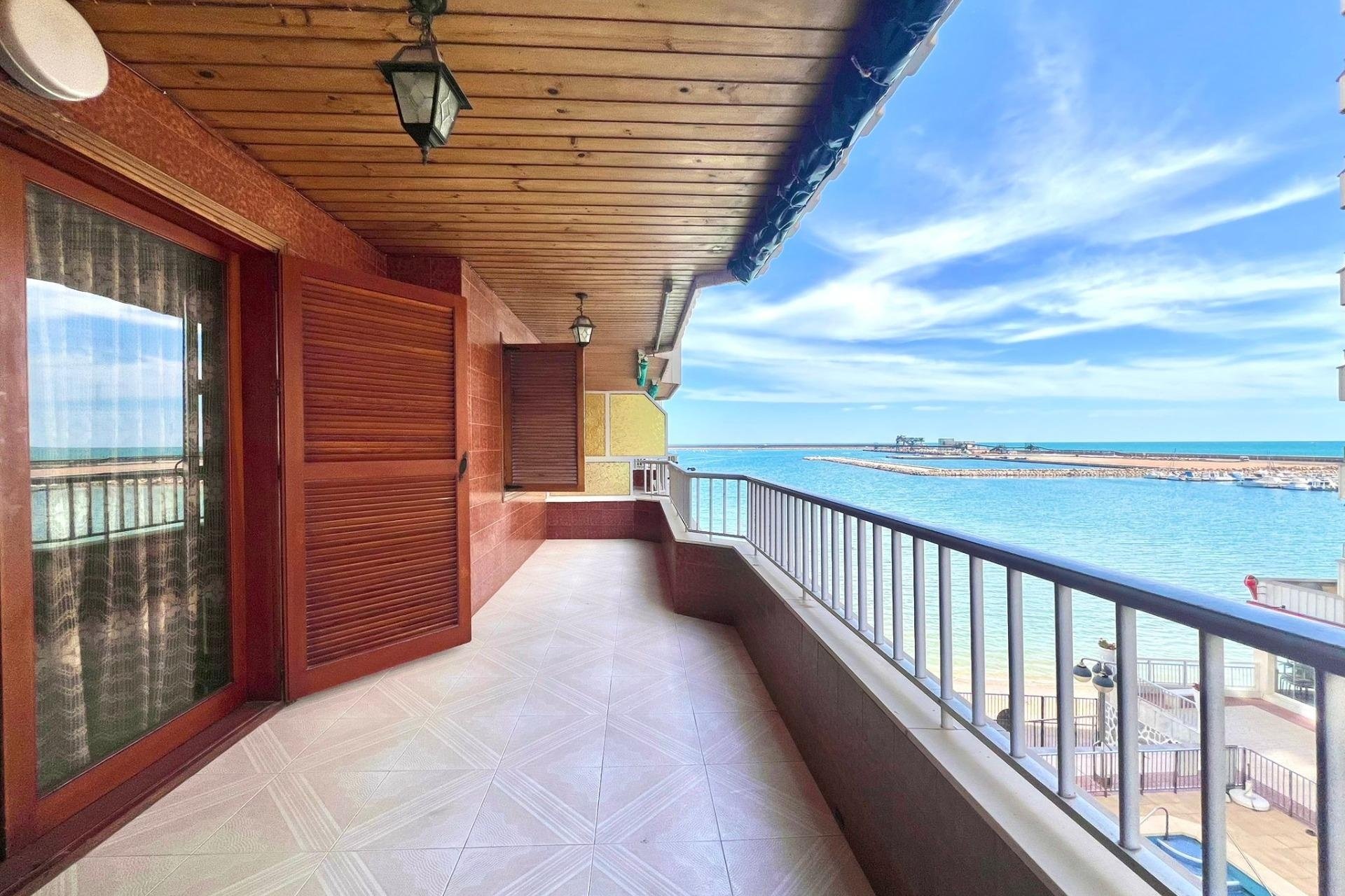 Revente - Apartment -
Torrevieja - Acequion