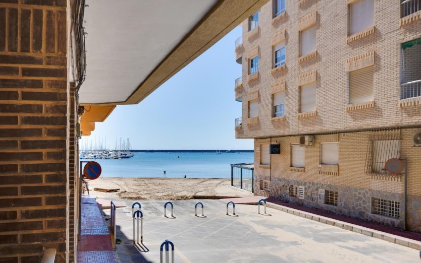 Revente - Apartment -
Torrevieja - Acequion