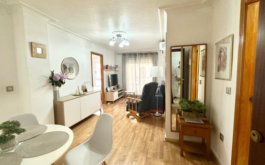 Revente - Apartment -
Torrevieja - Acequion