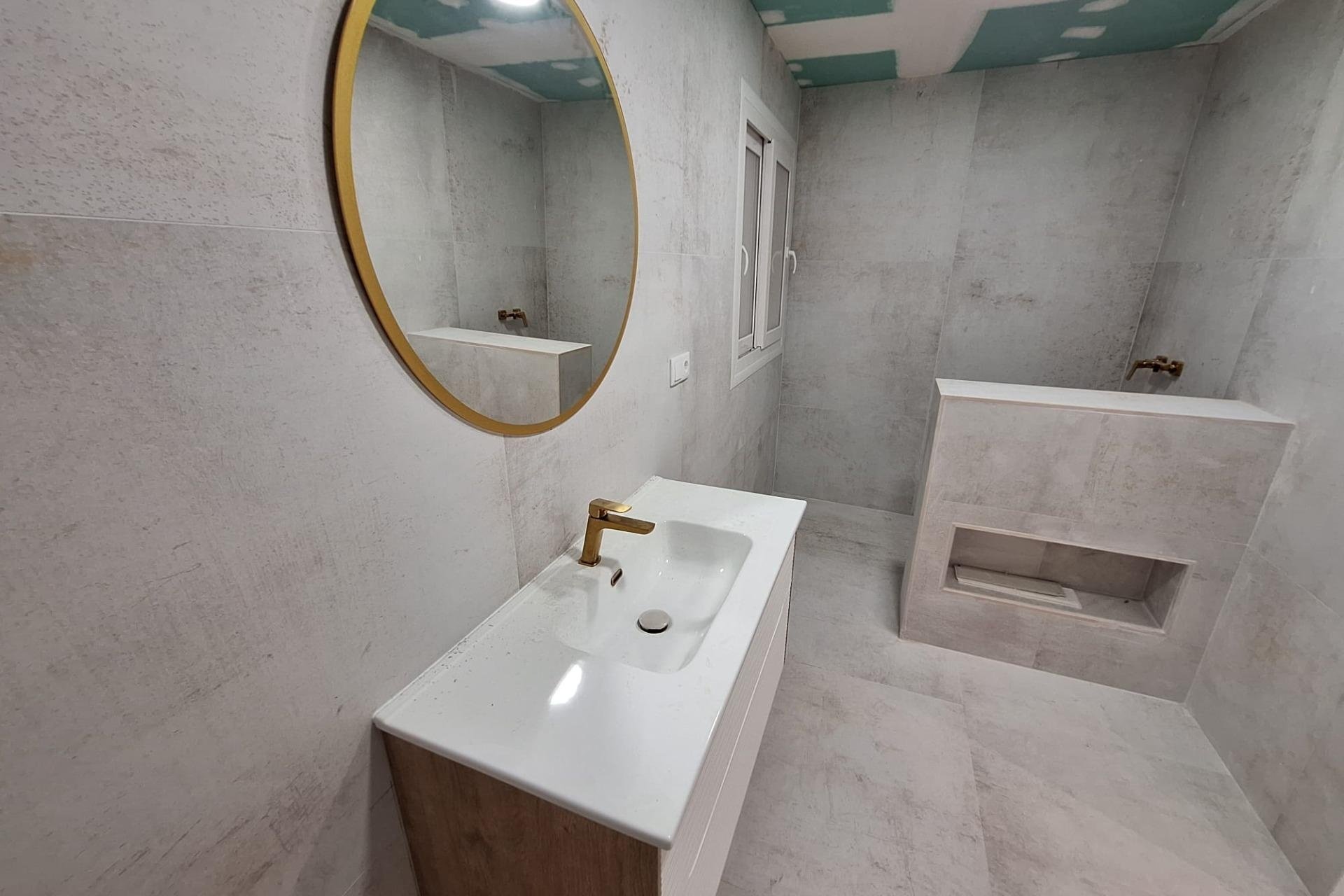 Revente - Apartment -
Torrevieja - Acequion