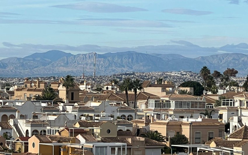 Revente - Apartment -
Torrevieja - Aguas Nuevas