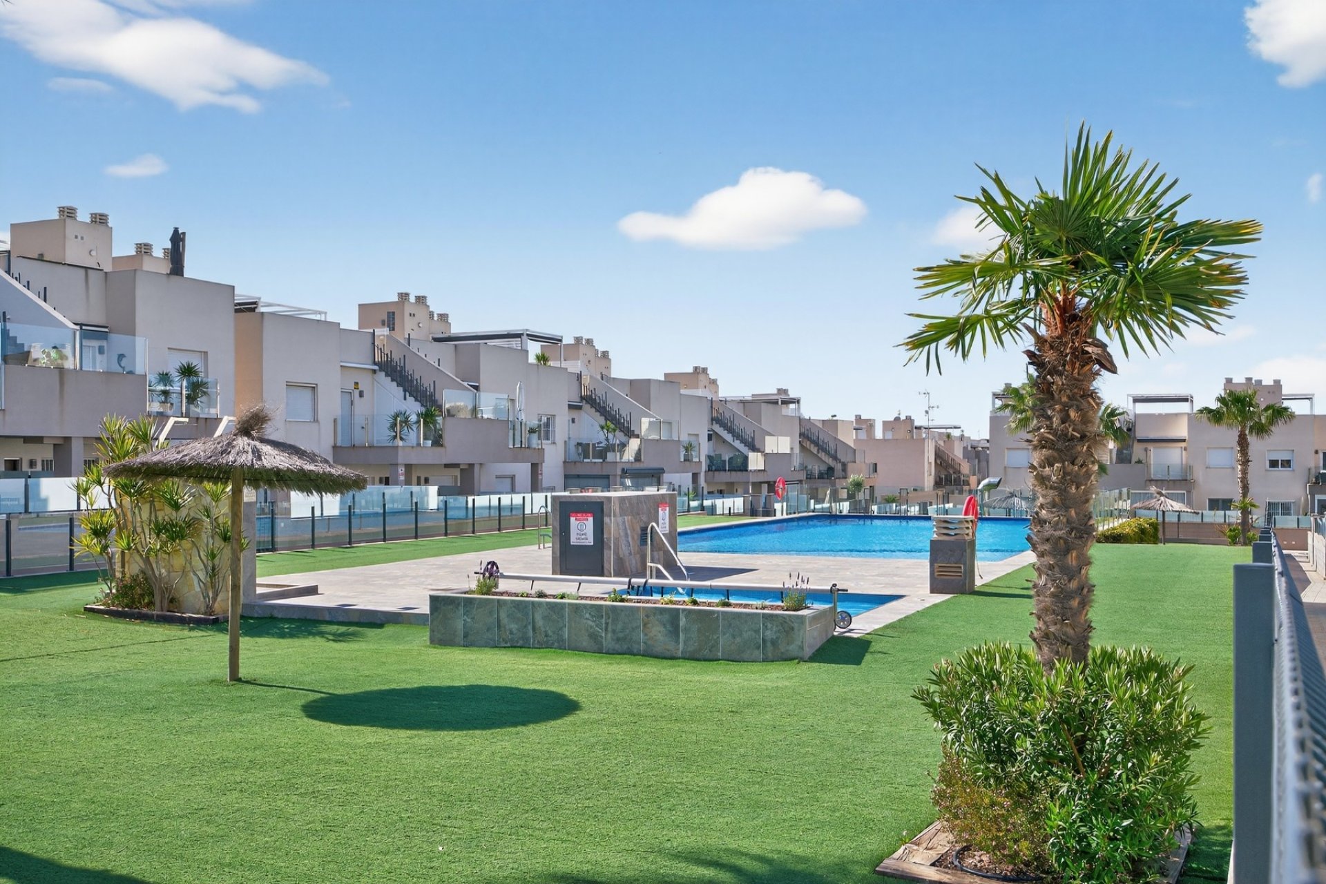 Revente - Apartment -
Torrevieja - Aguas Nuevas