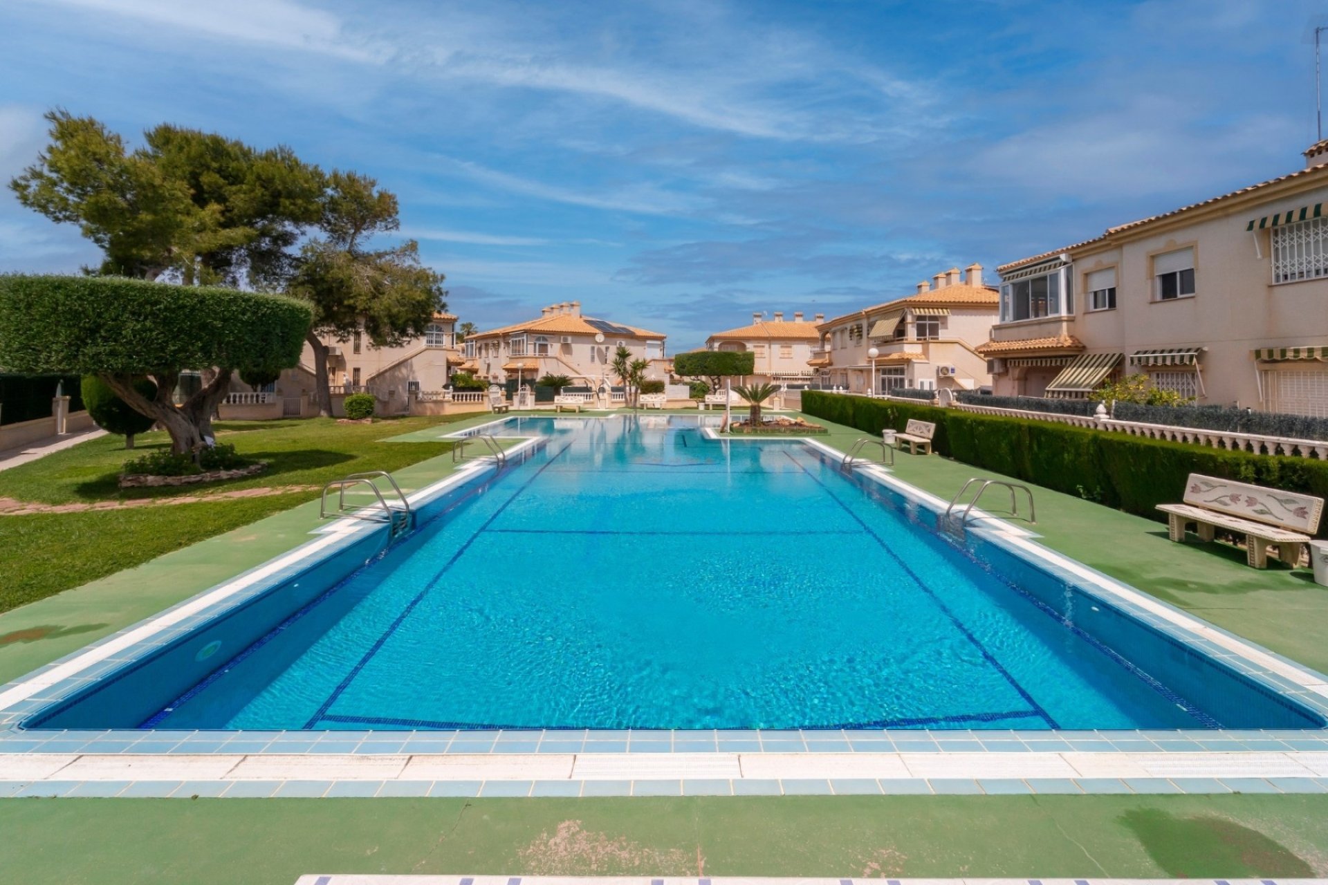 Revente - Apartment -
Torrevieja - Aguas Nuevas