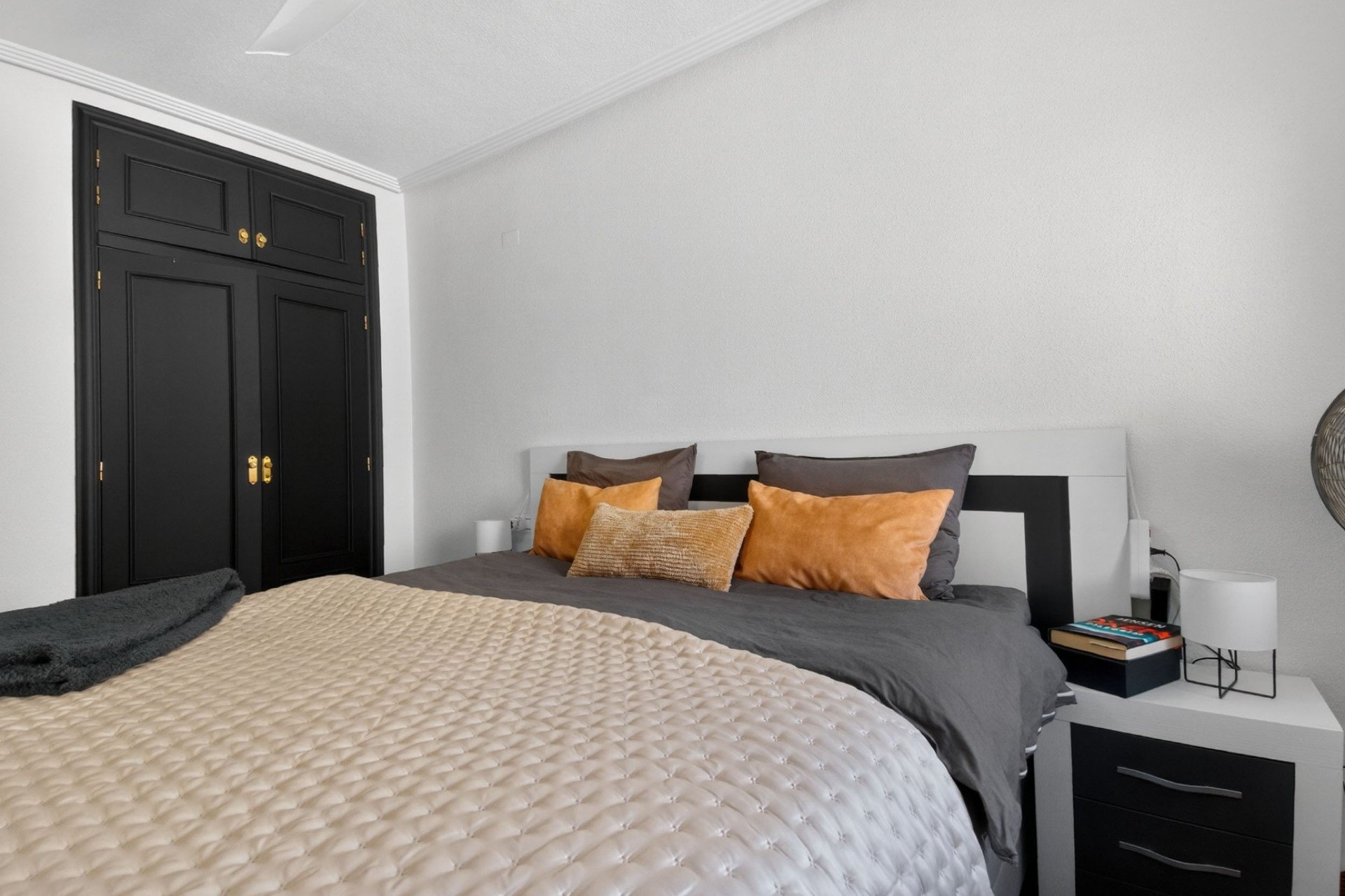 Revente - Apartment -
Torrevieja - Aguas Nuevas