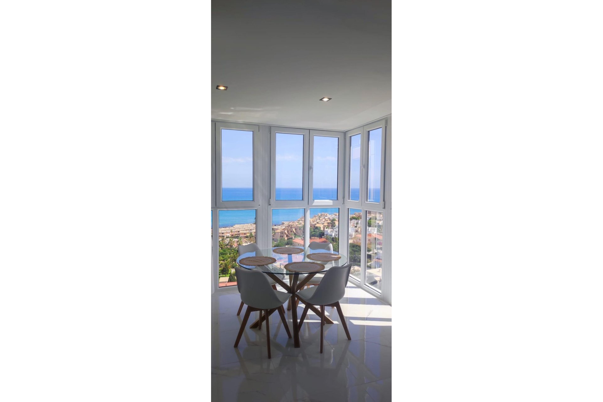 Revente - Apartment -
Torrevieja - Cabo Cervera