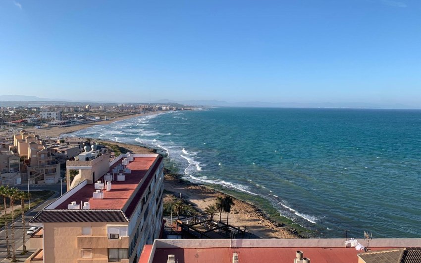 Revente - Apartment -
Torrevieja - Cabo Cervera