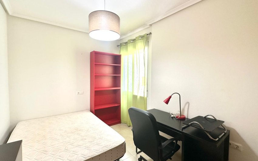 Revente - Apartment -
Torrevieja - Center