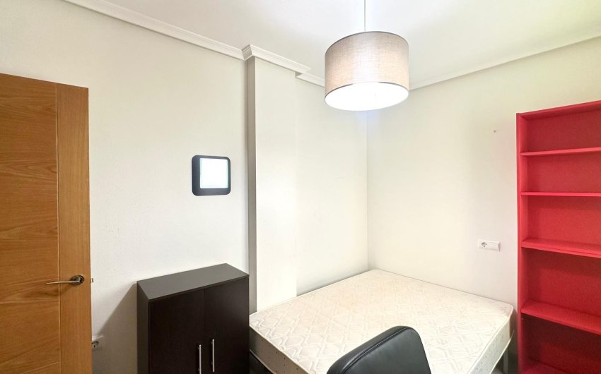 Revente - Apartment -
Torrevieja - Center