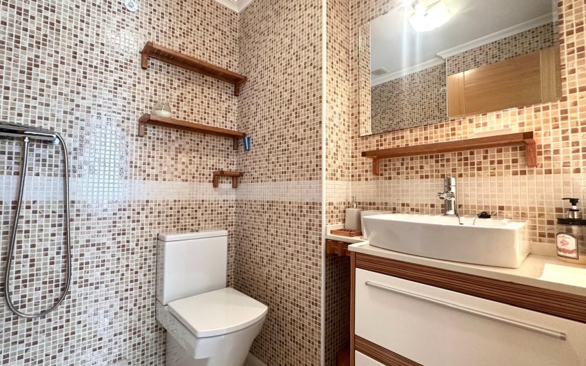 Revente - Apartment -
Torrevieja - Center