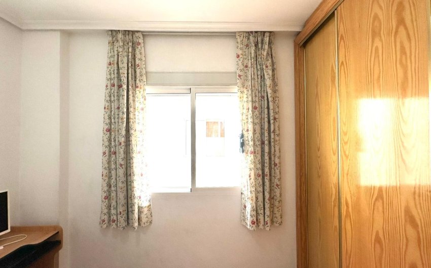 Revente - Apartment -
Torrevieja - Center