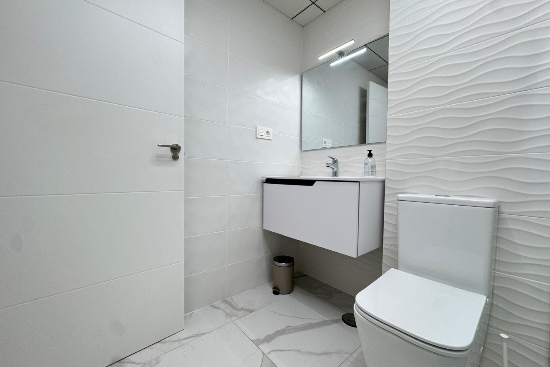 Revente - Apartment -
Torrevieja - Center