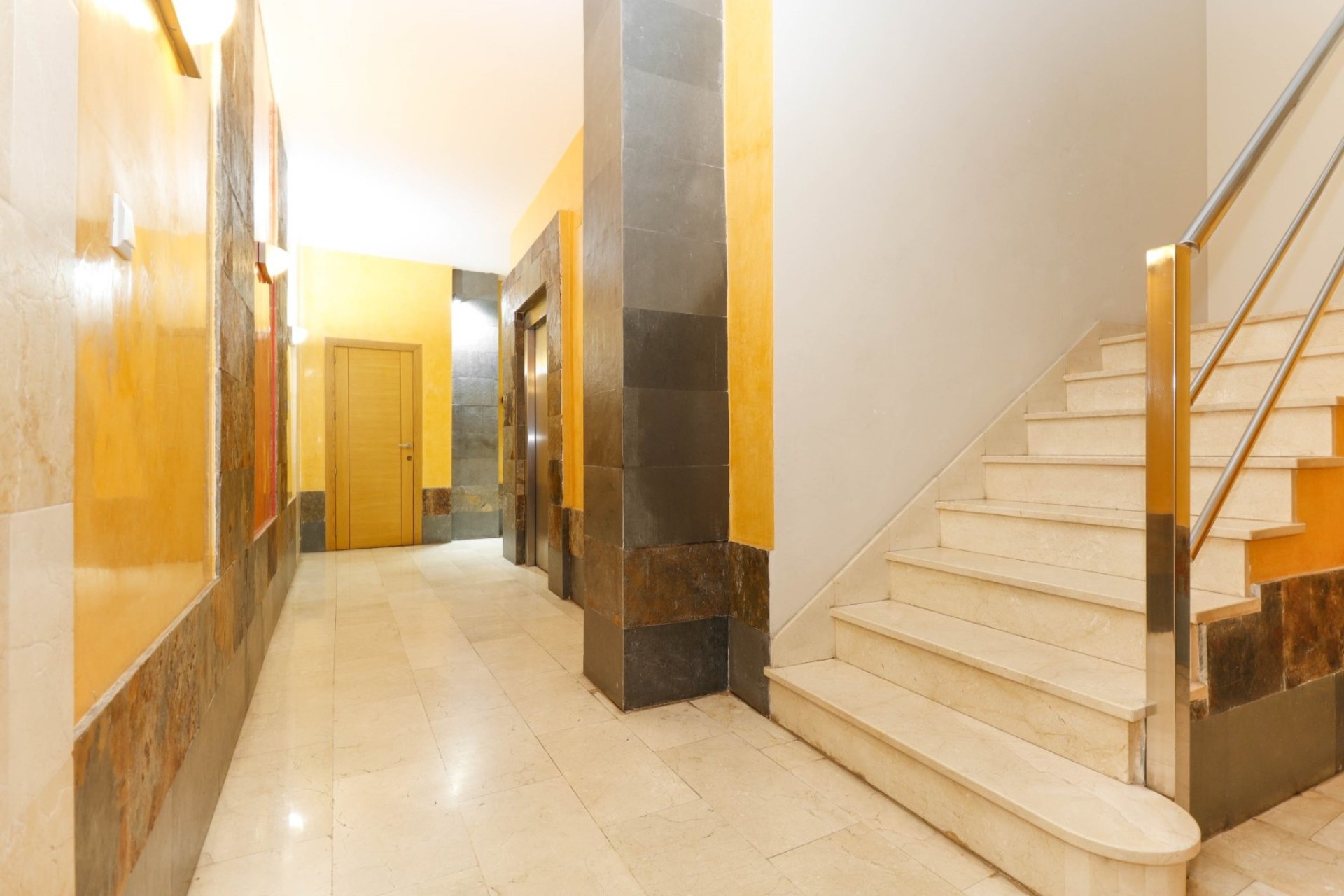 Revente - Apartment -
Torrevieja - Center