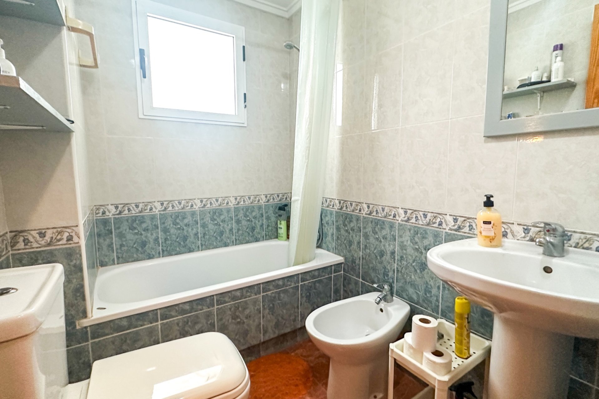 Revente - Apartment -
Torrevieja - Center