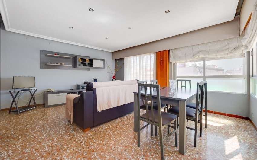 Revente - Apartment -
Torrevieja - Centro