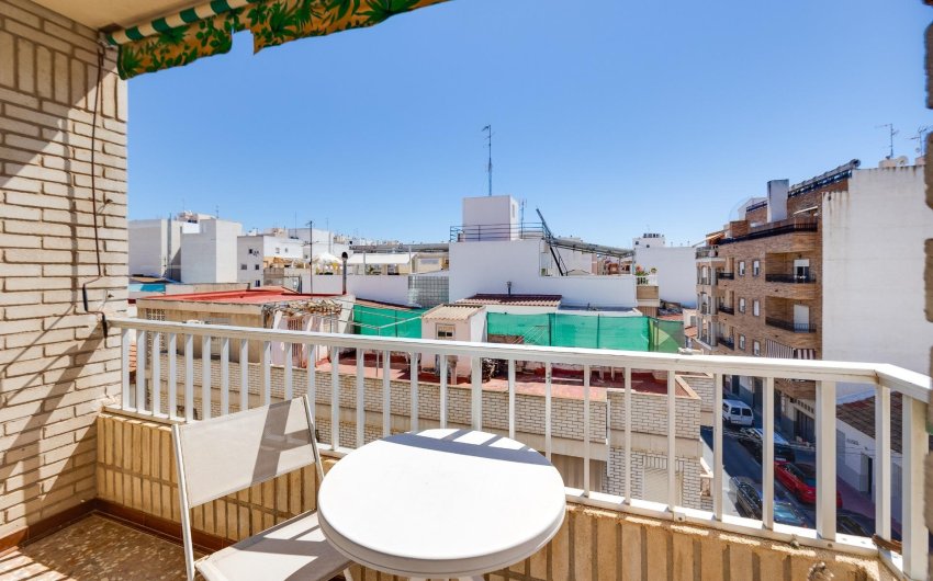 Revente - Apartment -
Torrevieja - Centro