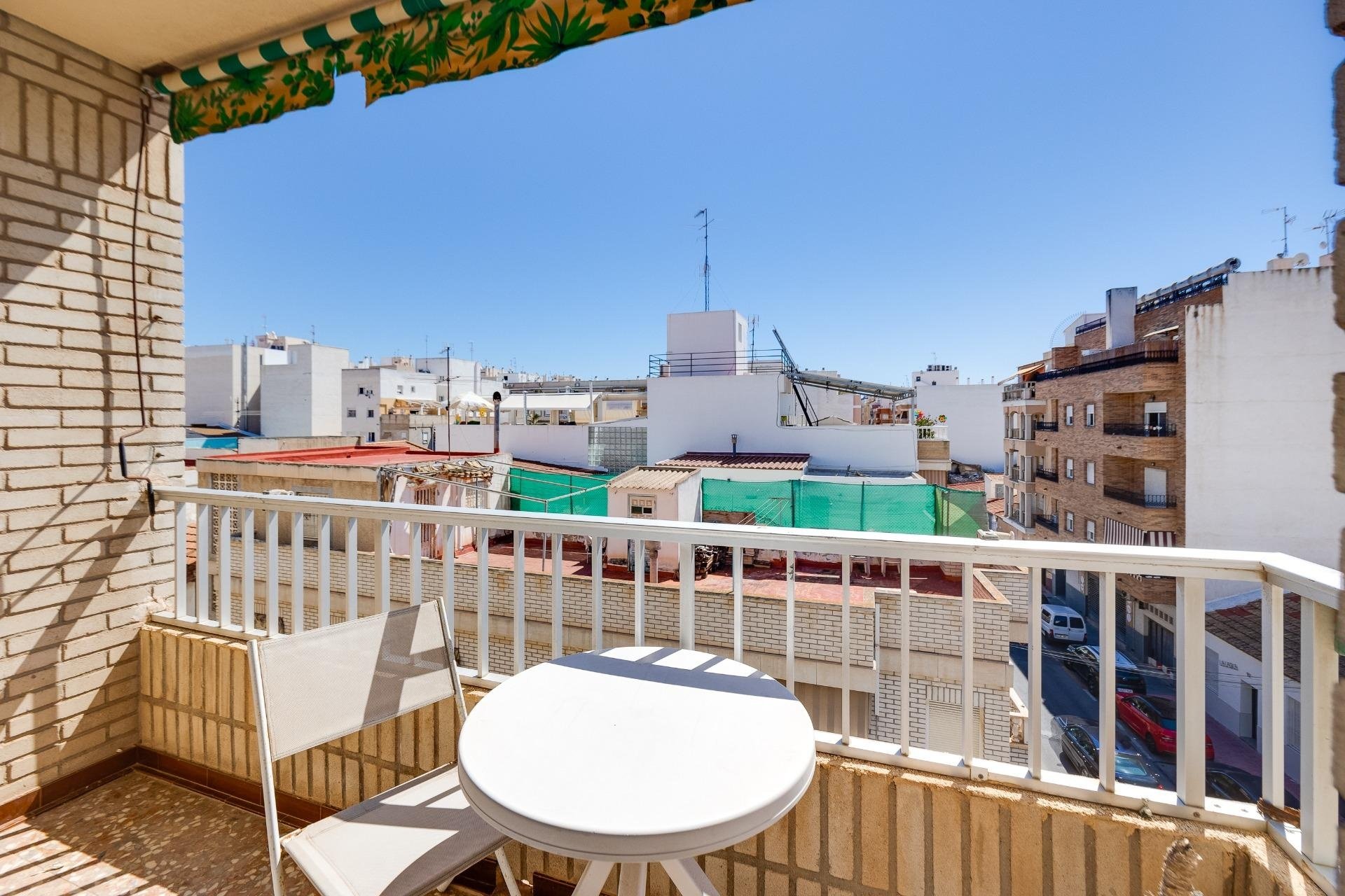 Revente - Apartment -
Torrevieja - Centro