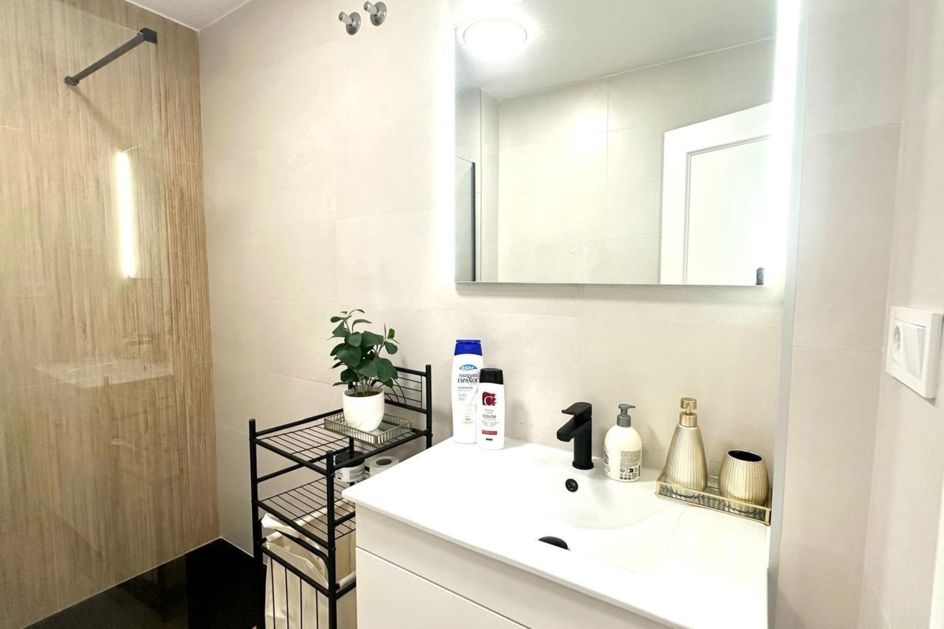 Revente - Apartment -
Torrevieja - Centro