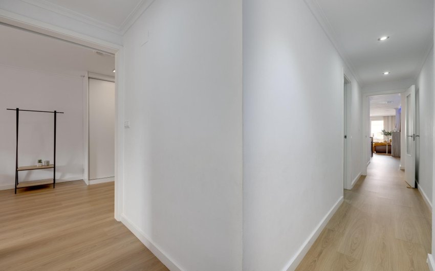 Revente - Apartment -
Torrevieja - Centro