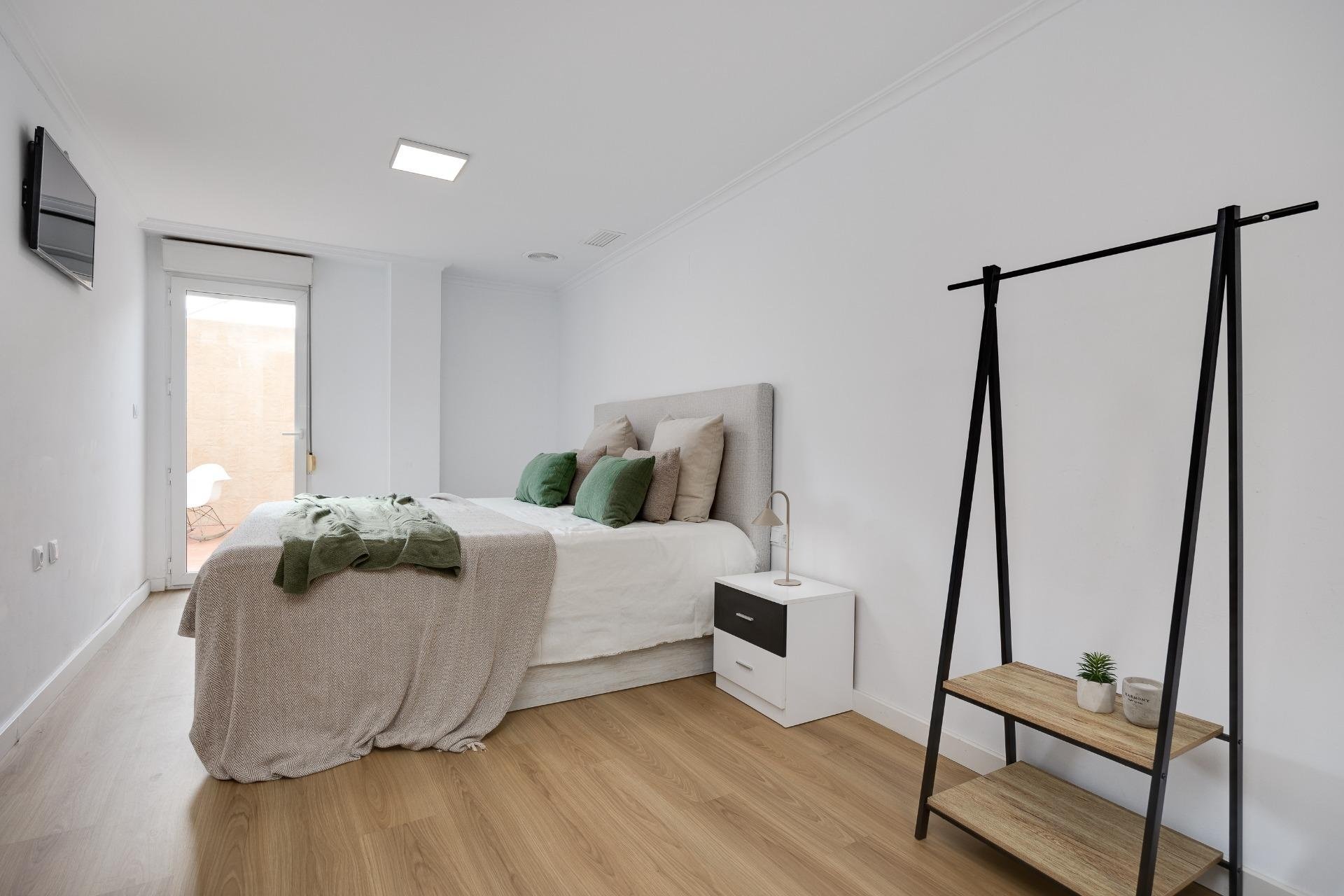 Revente - Apartment -
Torrevieja - Centro