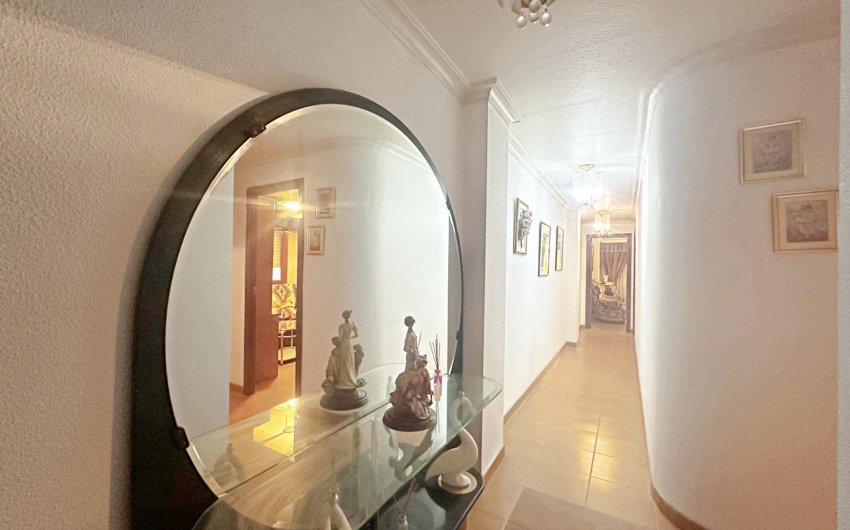 Revente - Apartment -
Torrevieja - Centro