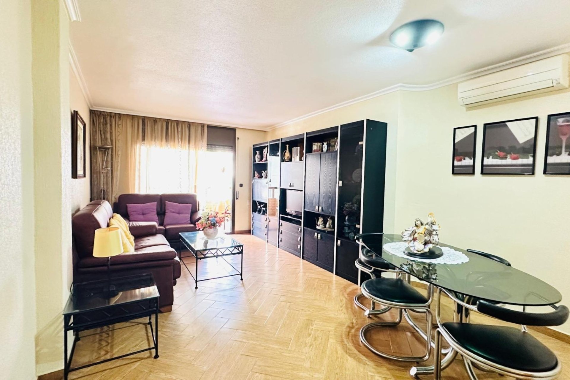 Revente - Apartment -
Torrevieja - Centro