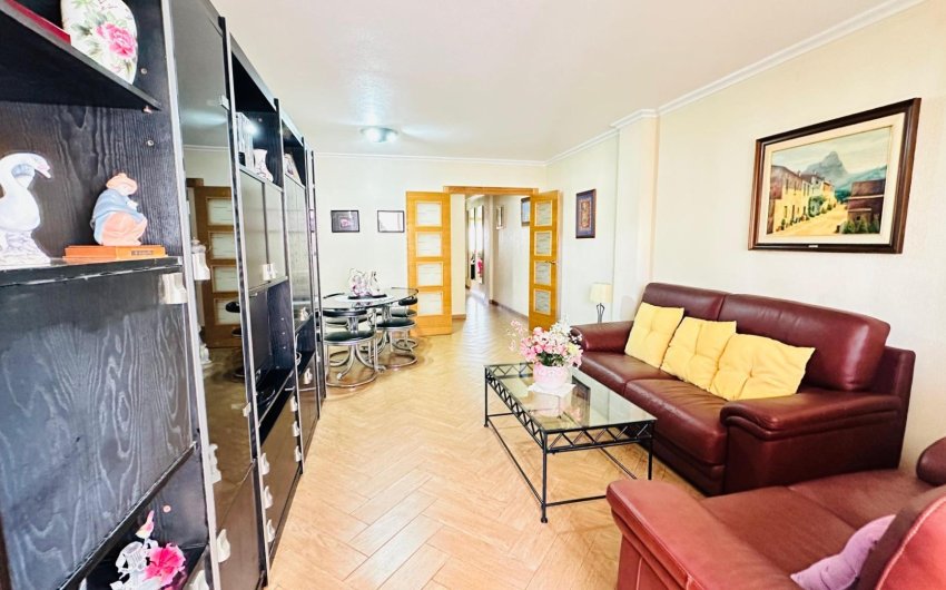 Revente - Apartment -
Torrevieja - Centro