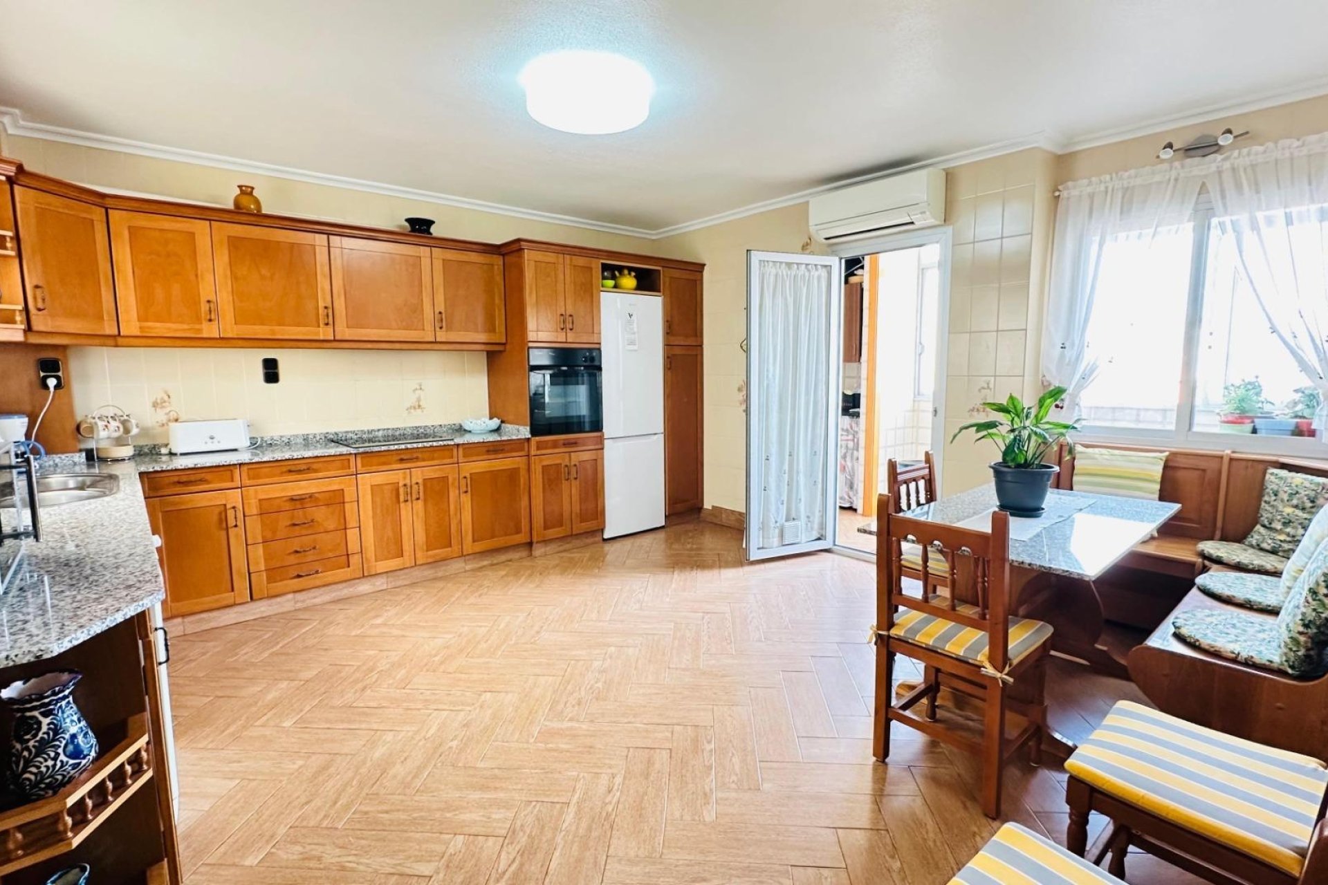 Revente - Apartment -
Torrevieja - Centro