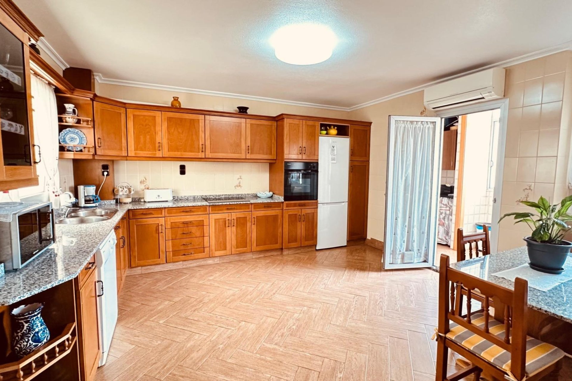 Revente - Apartment -
Torrevieja - Centro