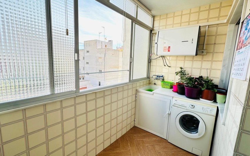 Revente - Apartment -
Torrevieja - Centro