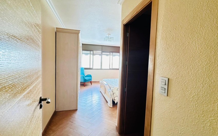 Revente - Apartment -
Torrevieja - Centro