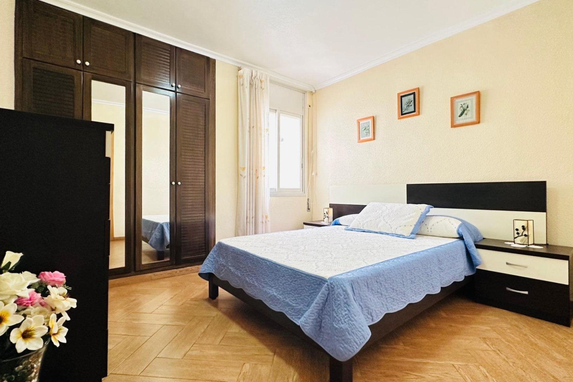 Revente - Apartment -
Torrevieja - Centro