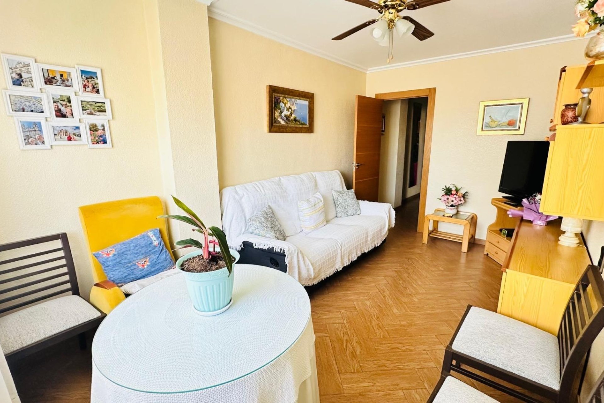 Revente - Apartment -
Torrevieja - Centro