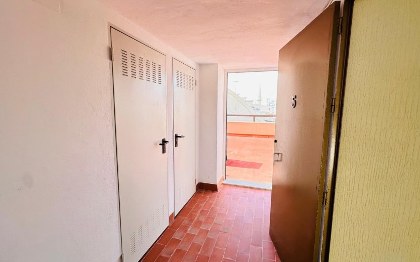 Revente - Apartment -
Torrevieja - Centro