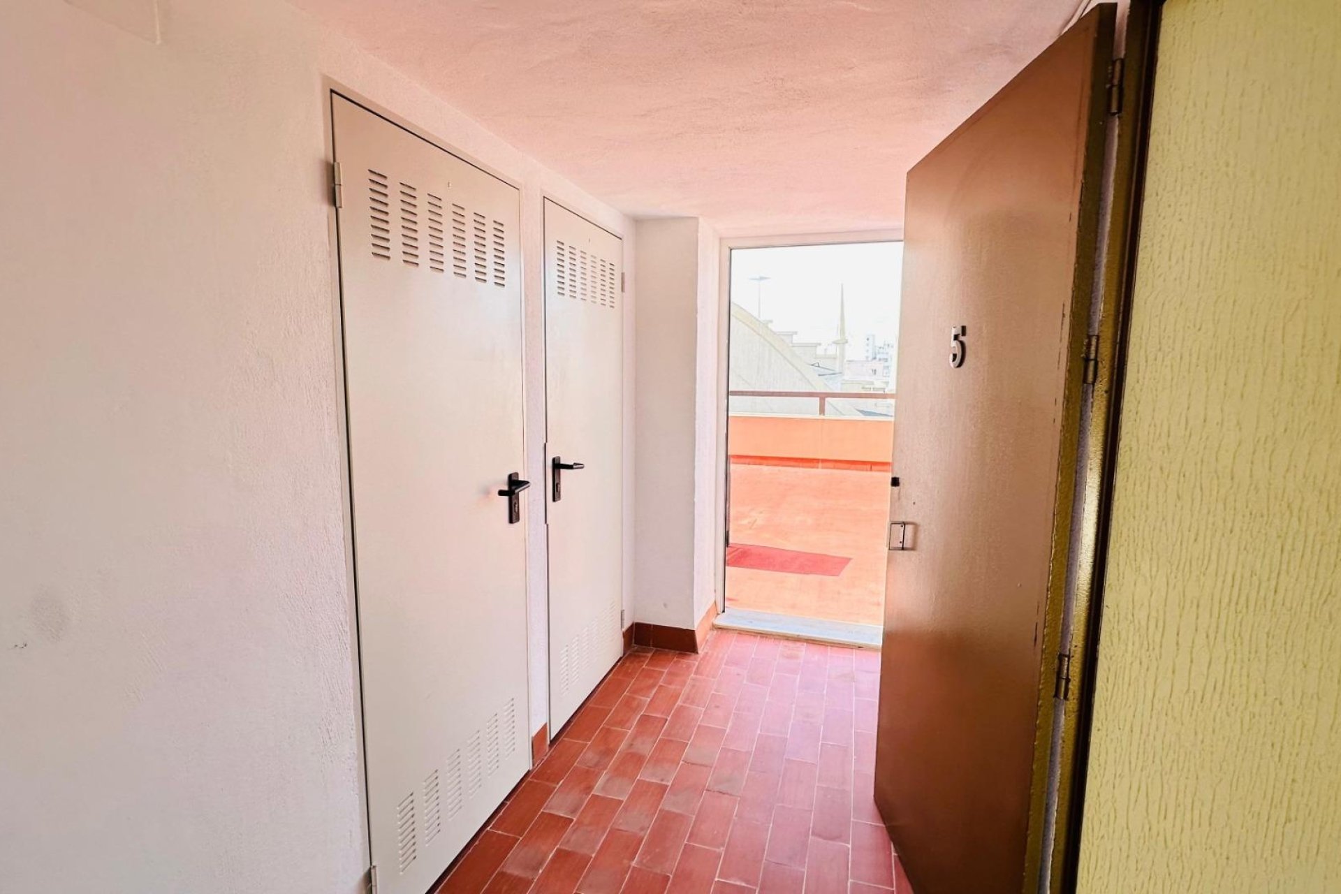 Revente - Apartment -
Torrevieja - Centro