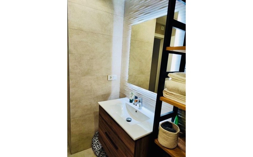 Revente - Apartment -
Torrevieja - Centro