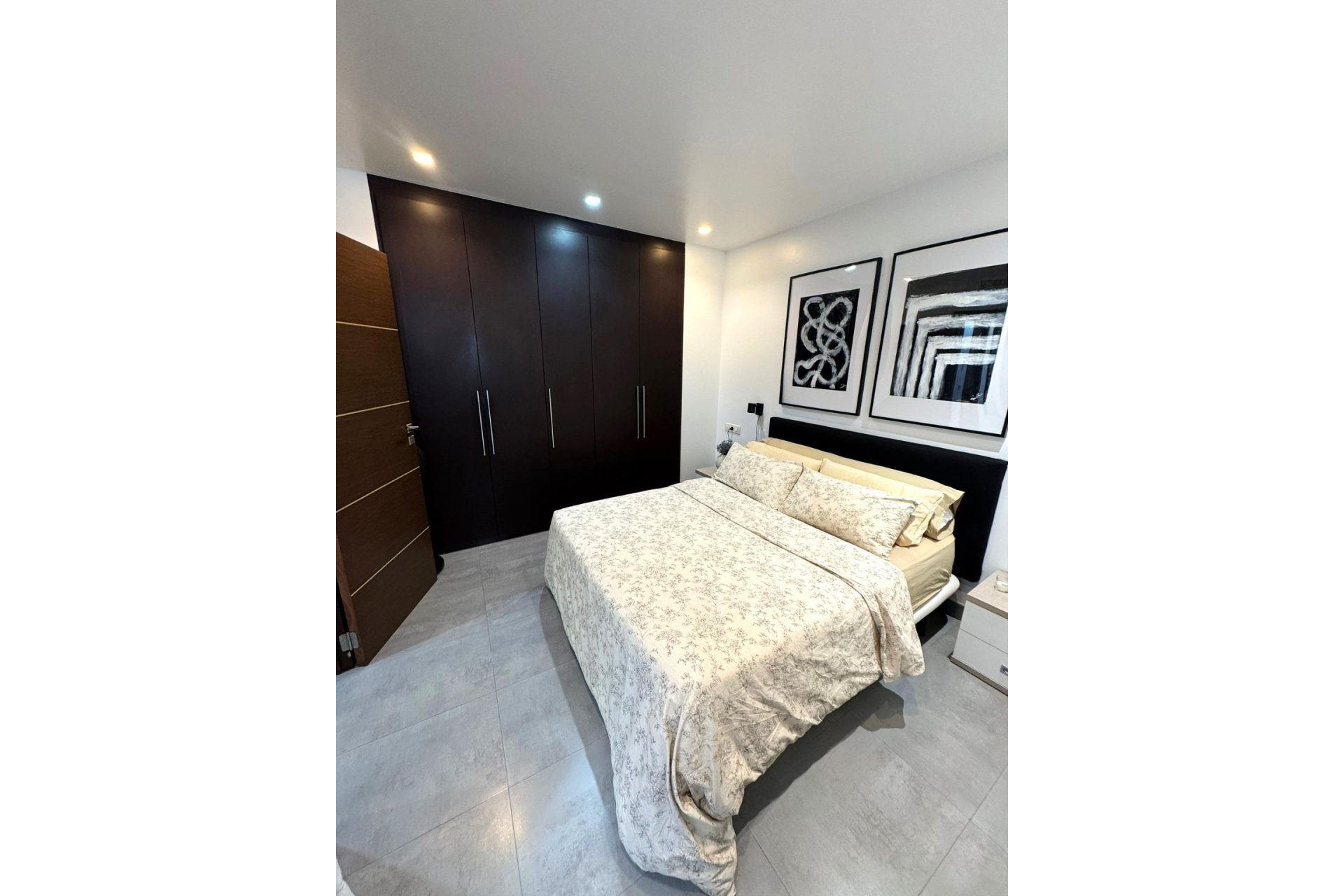 Revente - Apartment -
Torrevieja - Centro