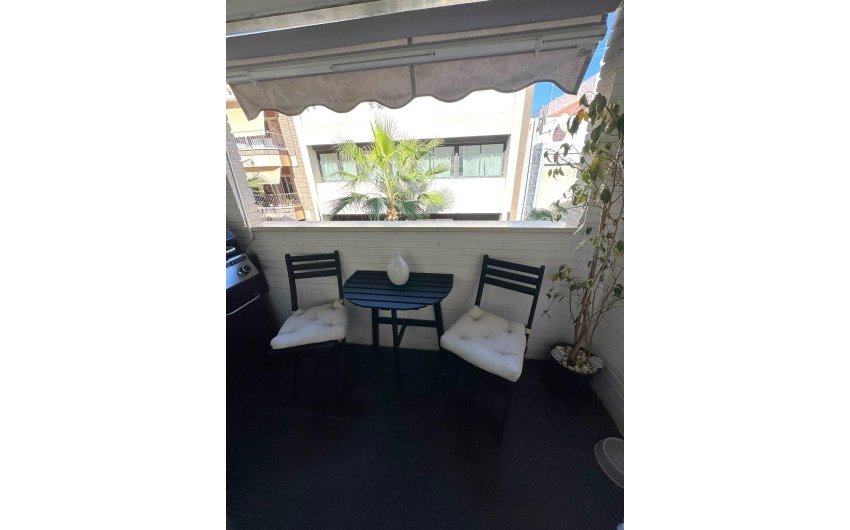 Revente - Apartment -
Torrevieja - Centro