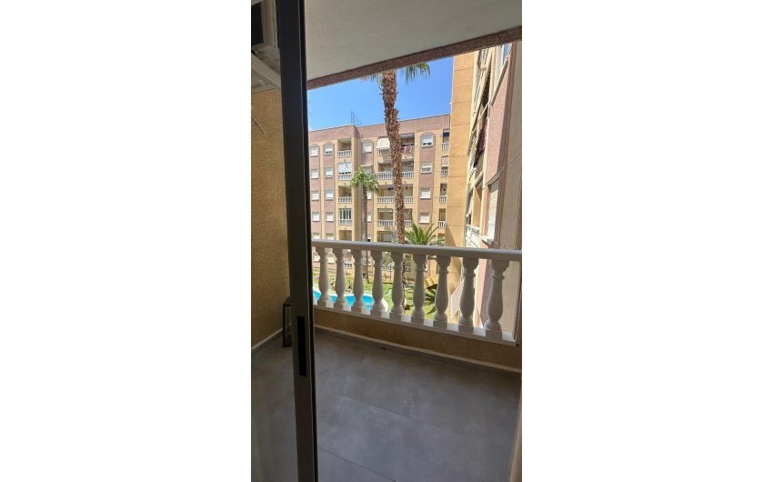 Revente - Apartment -
Torrevieja - Centro