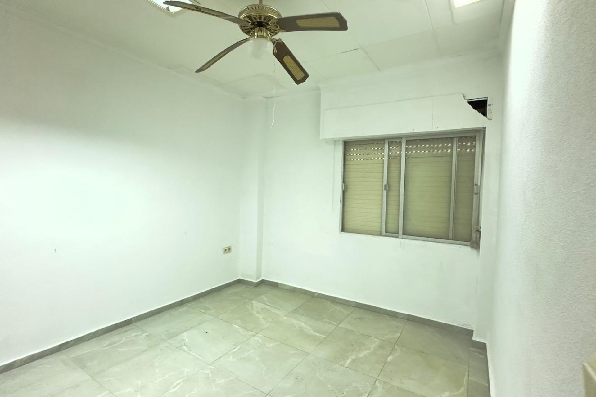 Revente - Apartment -
Torrevieja - Centro