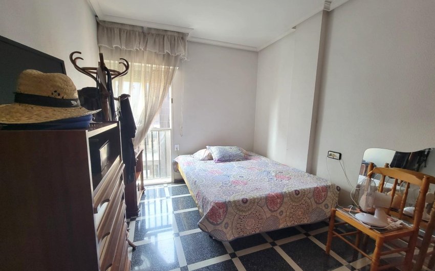 Revente - Apartment -
Torrevieja - Centro