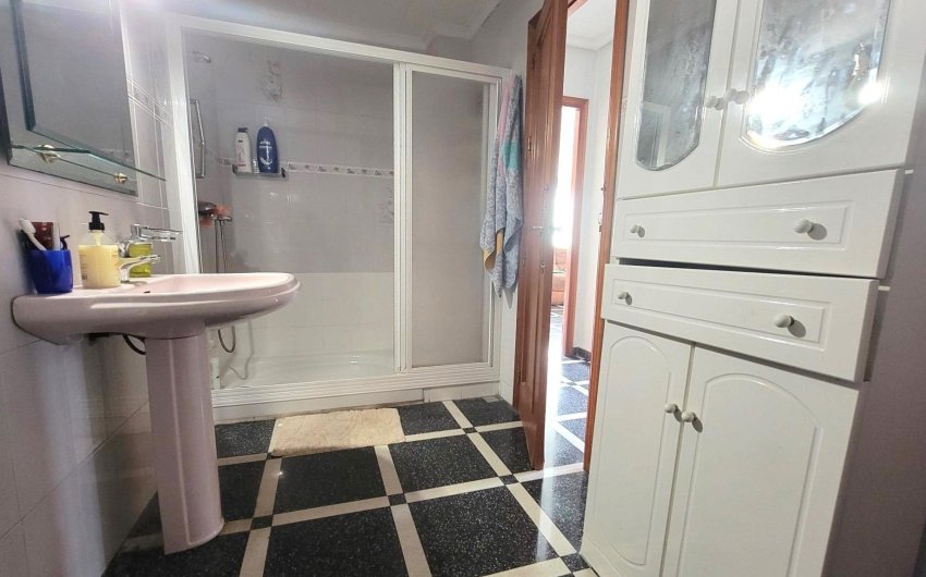 Revente - Apartment -
Torrevieja - Centro