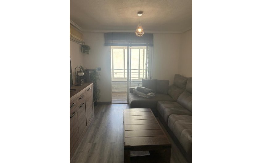 Revente - Apartment -
Torrevieja - Centro