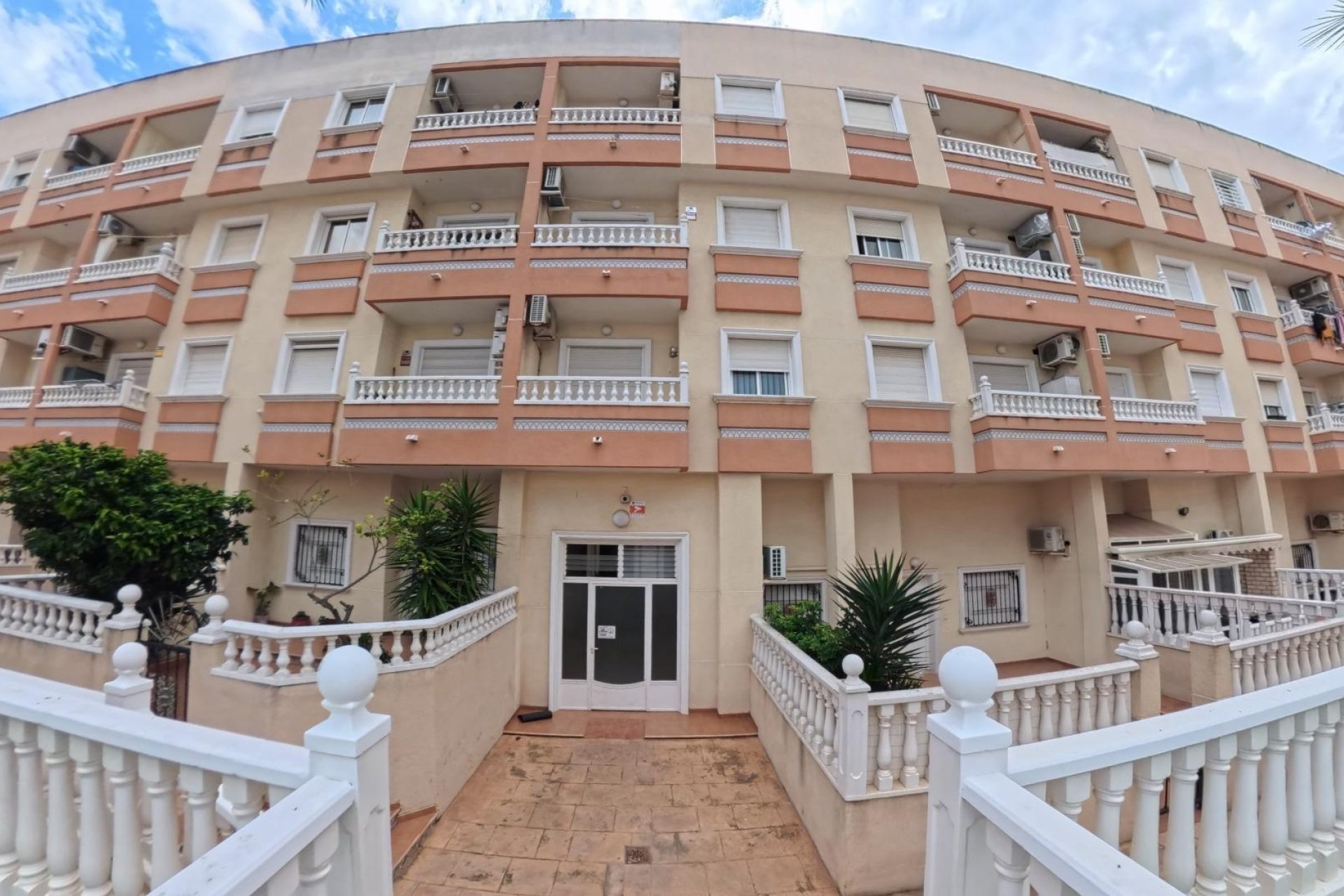 Revente - Apartment -
Torrevieja - Centro