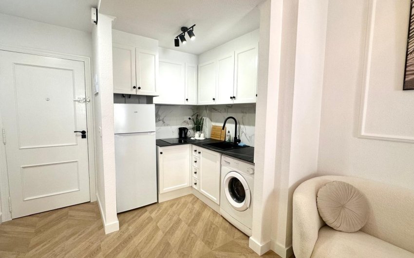 Revente - Apartment -
Torrevieja - Centro